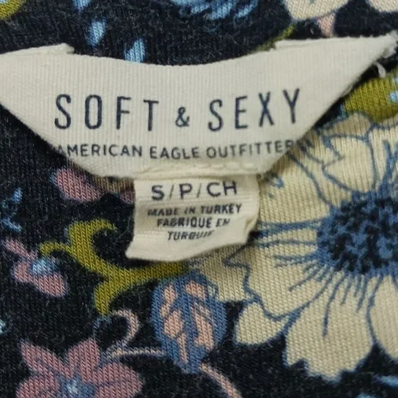 American Eagle Soft and Sexy Midi Women's Small. Floral, Bell Sleeve. Peekaboo. - Picture 3 of 10